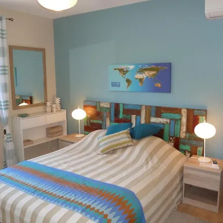 빌라 Sleeps 8 Pool Air Con Wifi *